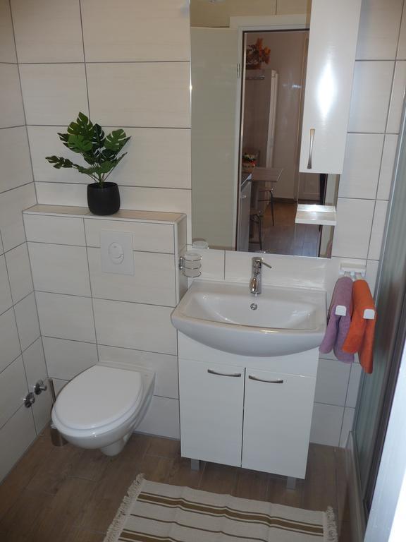 Apartments & Rooms Milka Umag Bagian luar foto