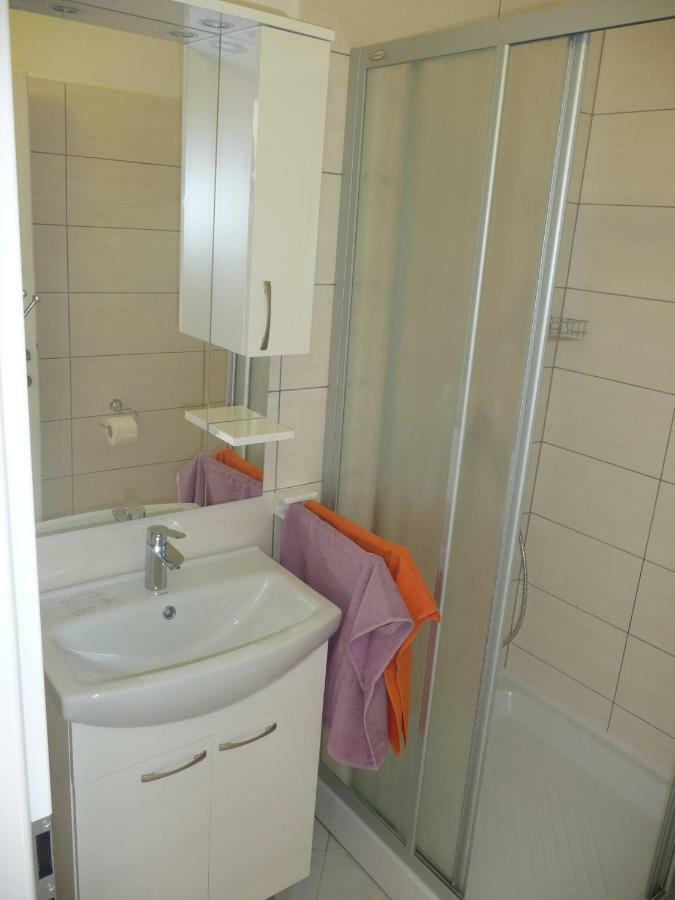 Apartments & Rooms Milka Umag Bagian luar foto
